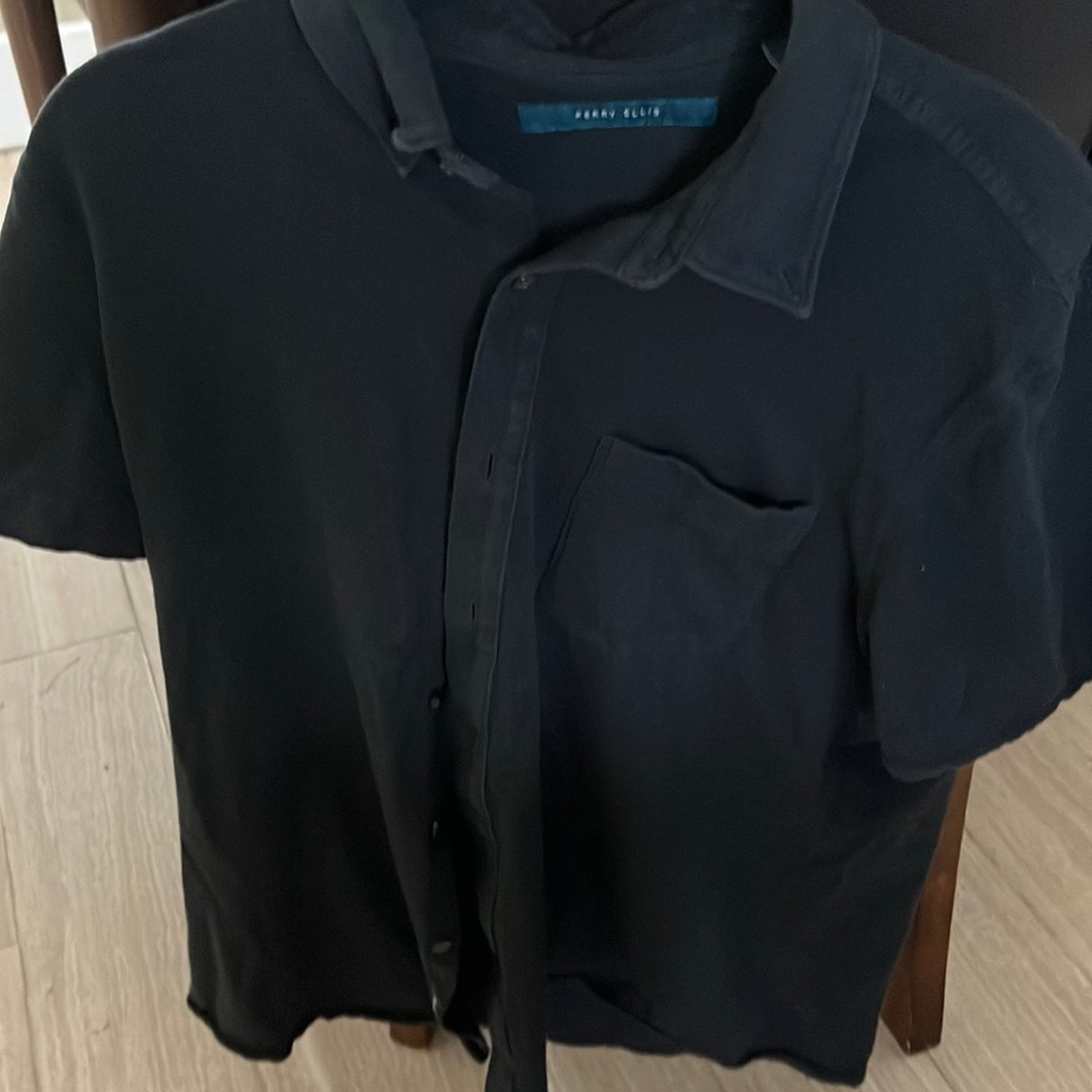 Mens size medium Perry Ellis short sleeve black button down